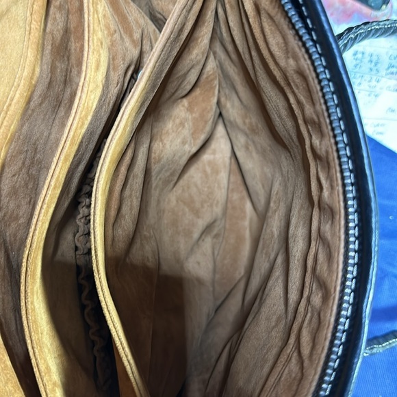 Patricia Nash shoulder bag. Paisley print. In great condition. Beautiful leather - Picture 5 of 8